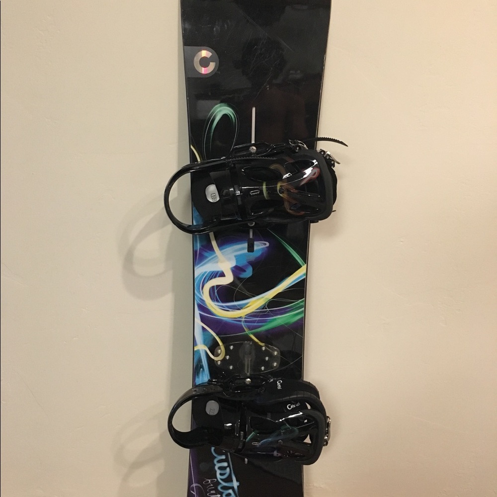 Burton Snowboard With Travel Bag & Size 9.5 Boots